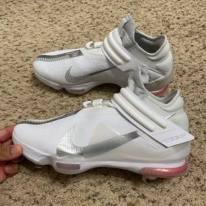 Nike force zoom trout 7 cleats